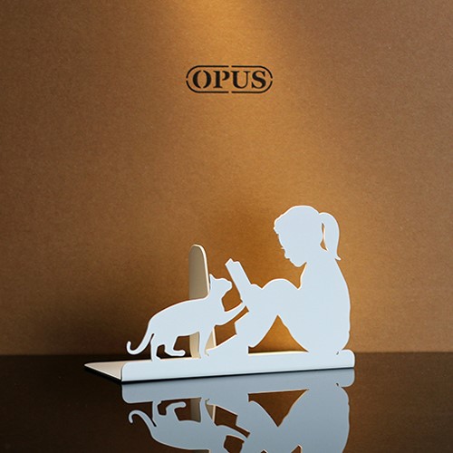 OPUS 歐式鐵藝書擋 閱讀女孩書架 金屬立書夾 書本收納架 桌上型 NE-gr14